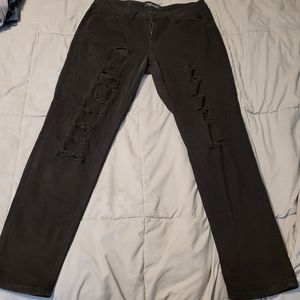 Black skinny jeans plus size